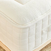 Avocado Luxury Organic Mattress image 8