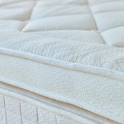 Avocado Luxury Organic Mattress image 21