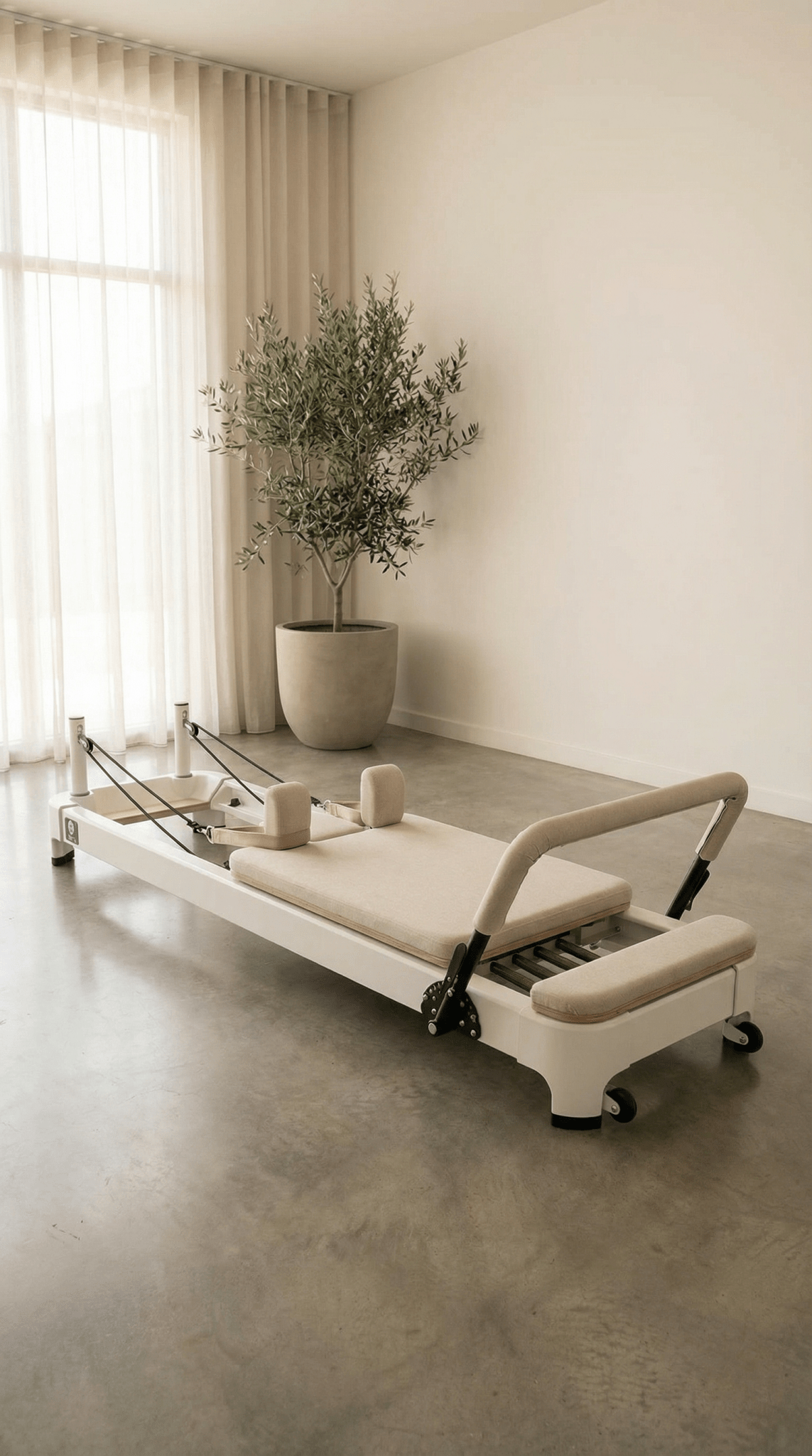 The Core Collab Queen 2.0 Studio Pilates Reformer