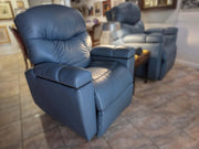 UltraComfort™ UC576 Alora Series 5-Zone Power Lift Chair in Brisa Arctic (Open Box) image 6